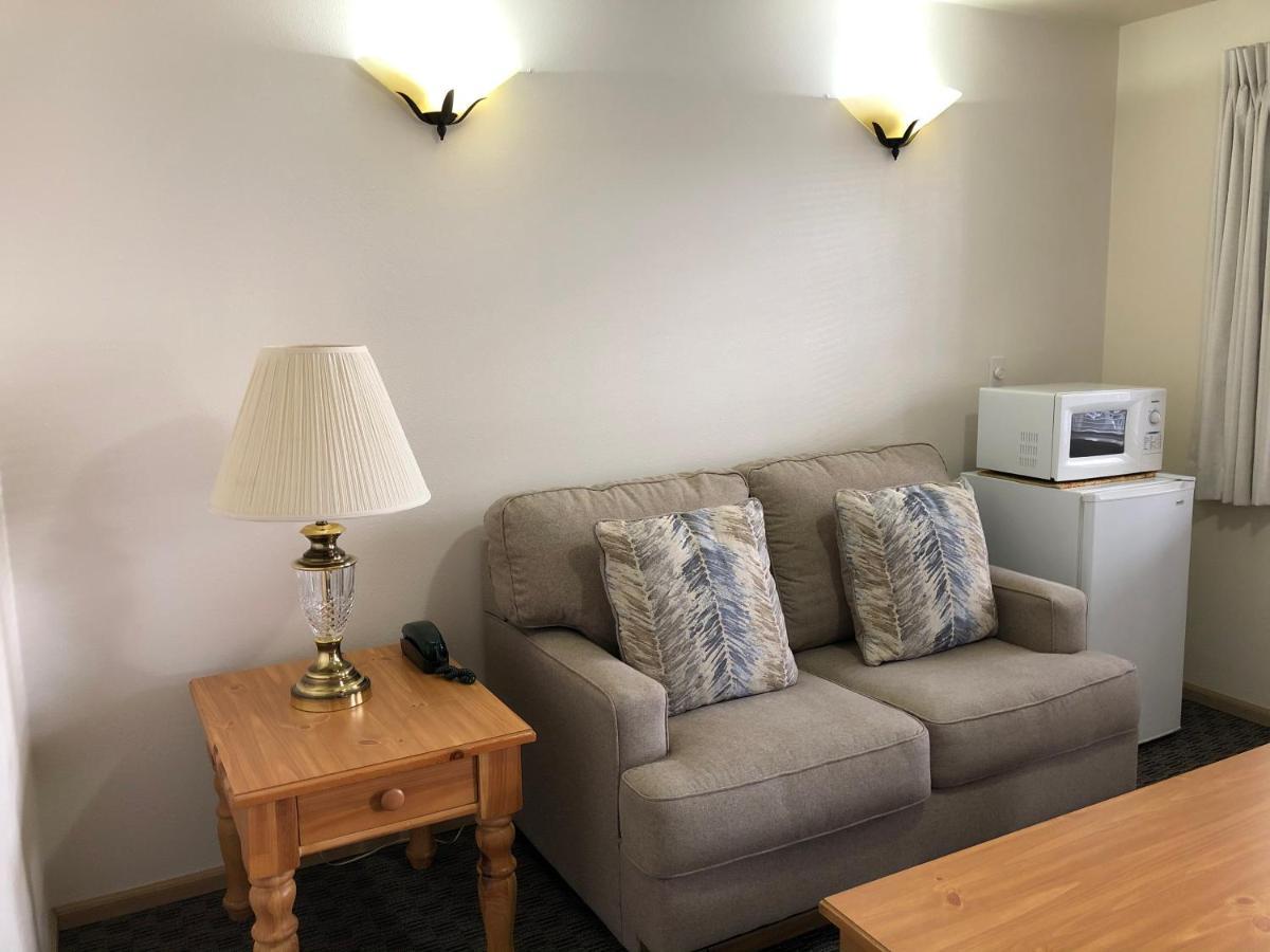 Landmark Inn 2*