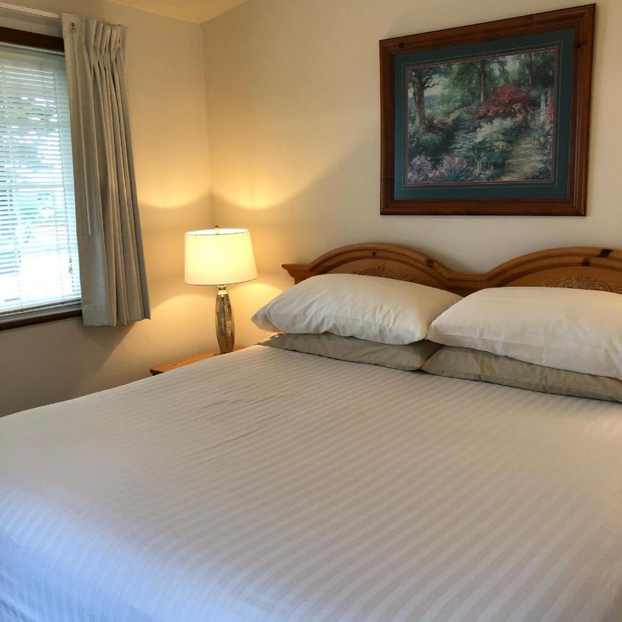 Landmark Inn